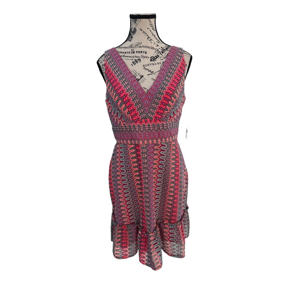 Donna Morgan V-Neck Sleeveless Crochet Mini Dress NWT Size 6